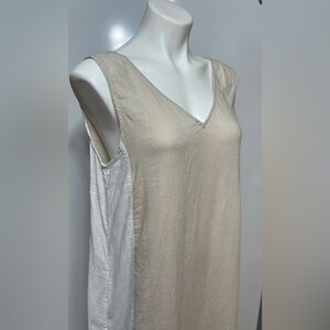 Tahari White & Cream Sleeveless Dress Size M